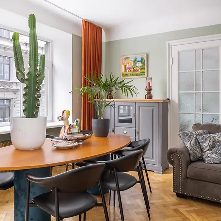 Exclusive 4-bedroom Designer In The Heart Of - 135 Sqm Appartement *