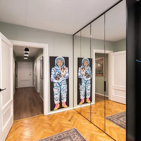 Exclusive 4-bedroom Designer In The Heart Of - 135 Sqm Appartement *