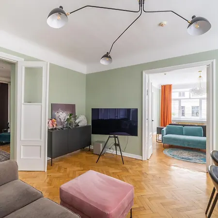 Exclusive 4-bedroom Designer In The Heart Of - 135 Sqm Appartement Riga